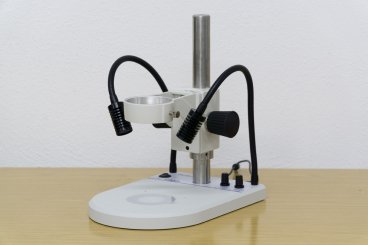 Fernsteuerbares Auf- und Durchlichtstativ MikstaUSBpro 