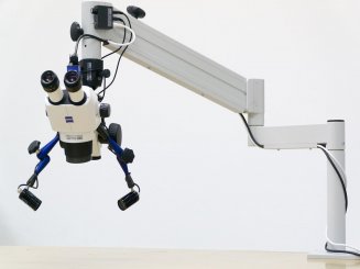 Stereomikroskop ZEISS Stemi 305 mit P+L Flexi Tischstativ, Axiocam 105 und LED-Doppelspot 