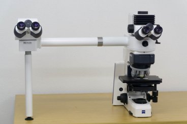 ZEISS Mikroskop Axioscope 5 mit Mitbeobachter für Durchlicht-Hellfeld 