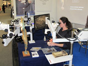 Pulch + Lorenz Mikroskopie bei der Exponatec 2011 in Köln